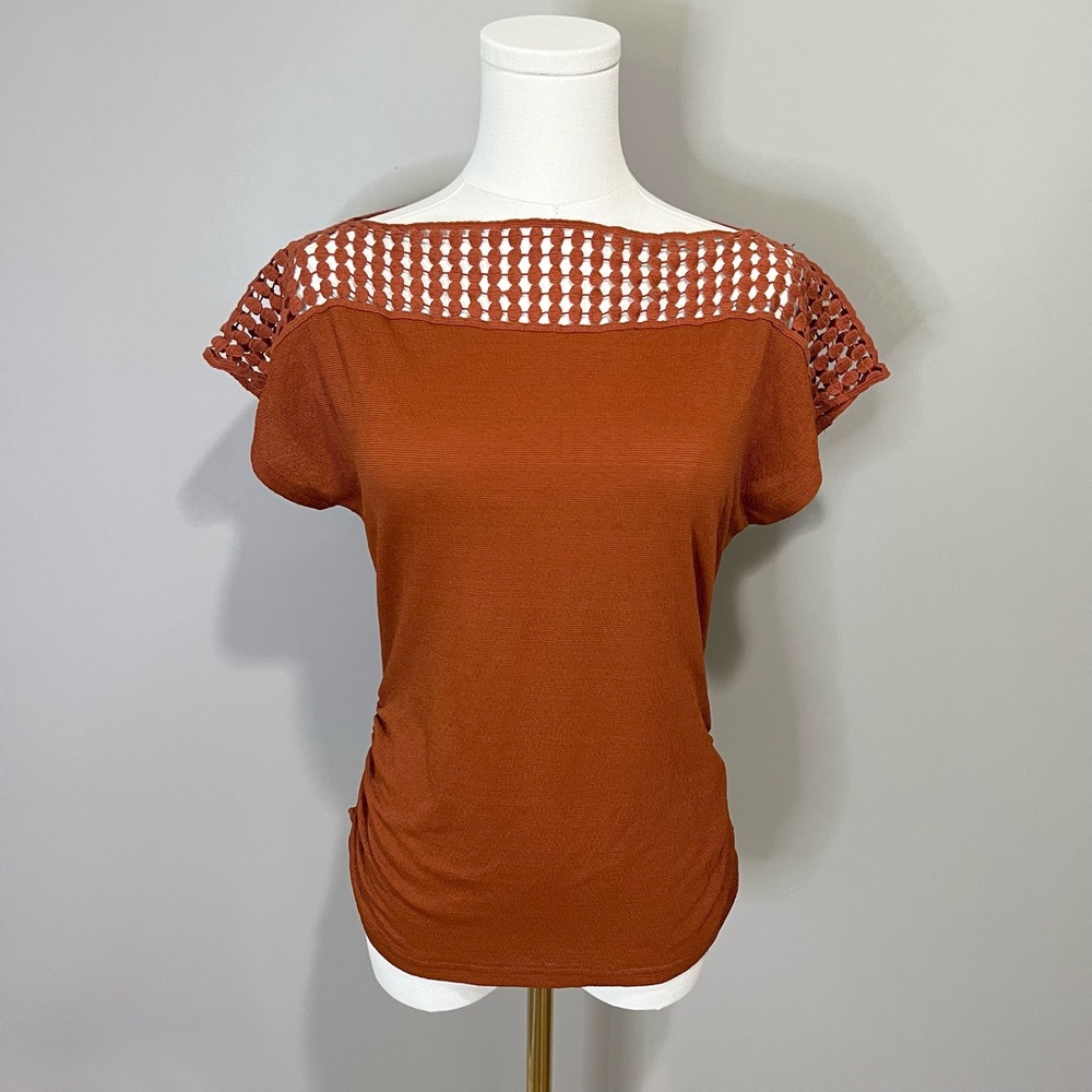 MINE Rust Lace Top with Ruched Sides Size M